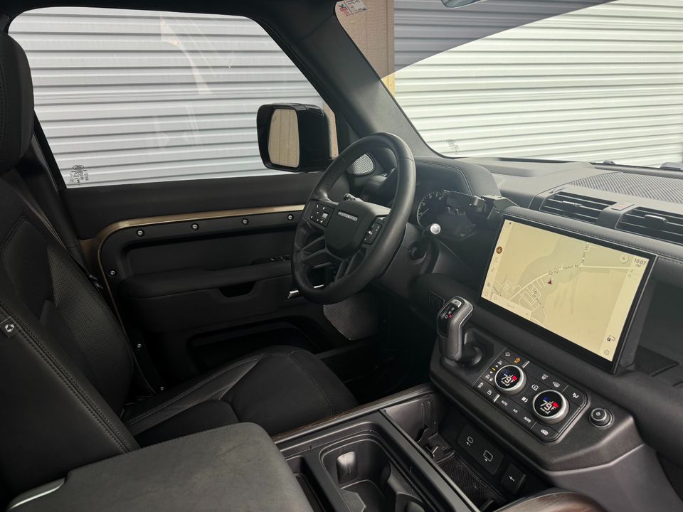 2023 Land Rover Defender