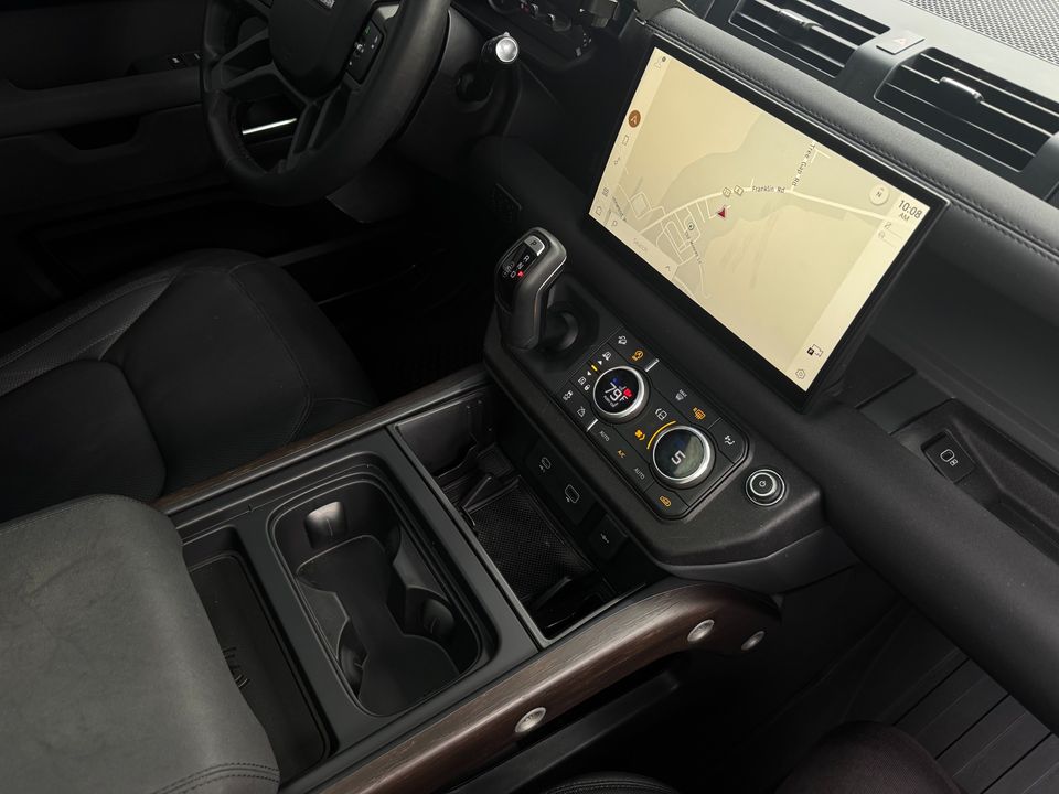 2023 Land Rover Defender