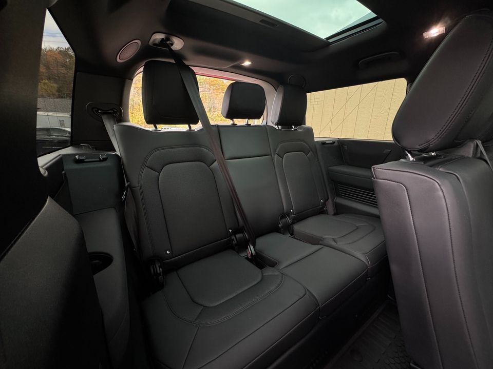 2023 Land Rover Defender