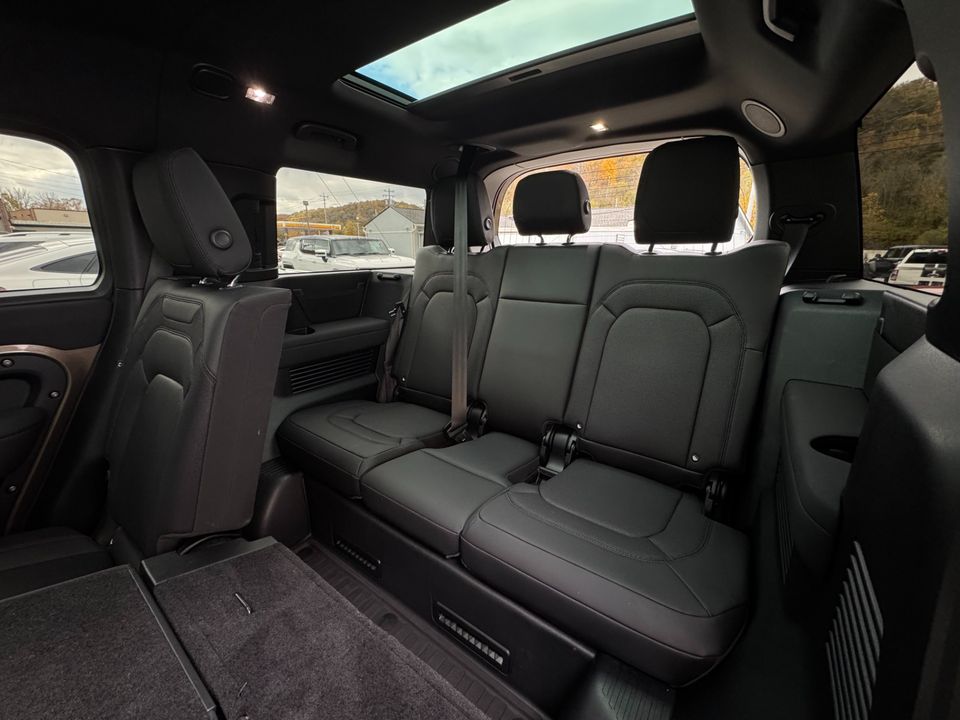 2023 Land Rover Defender