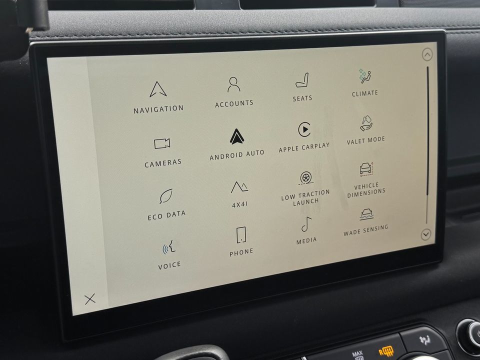 2023 Land Rover Defender