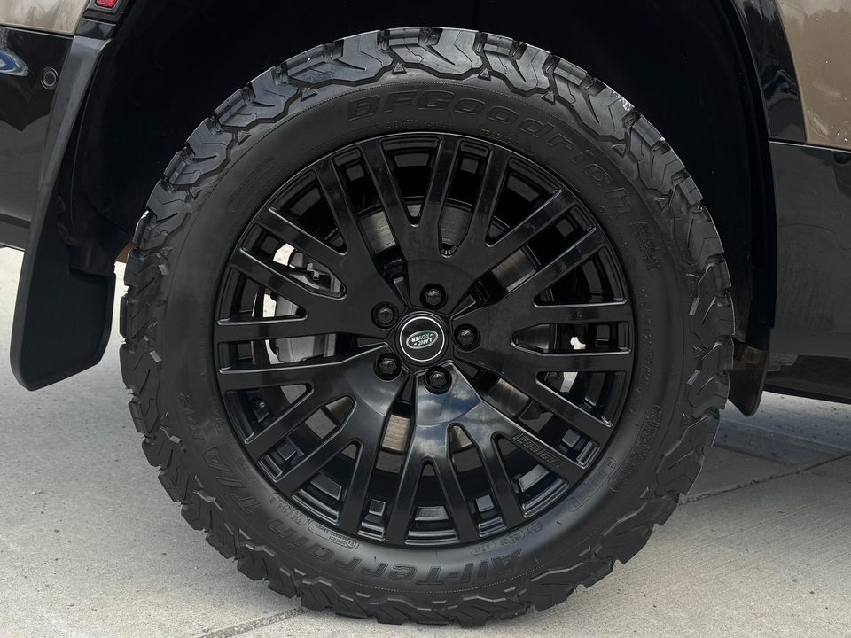 2023 Land Rover Defender