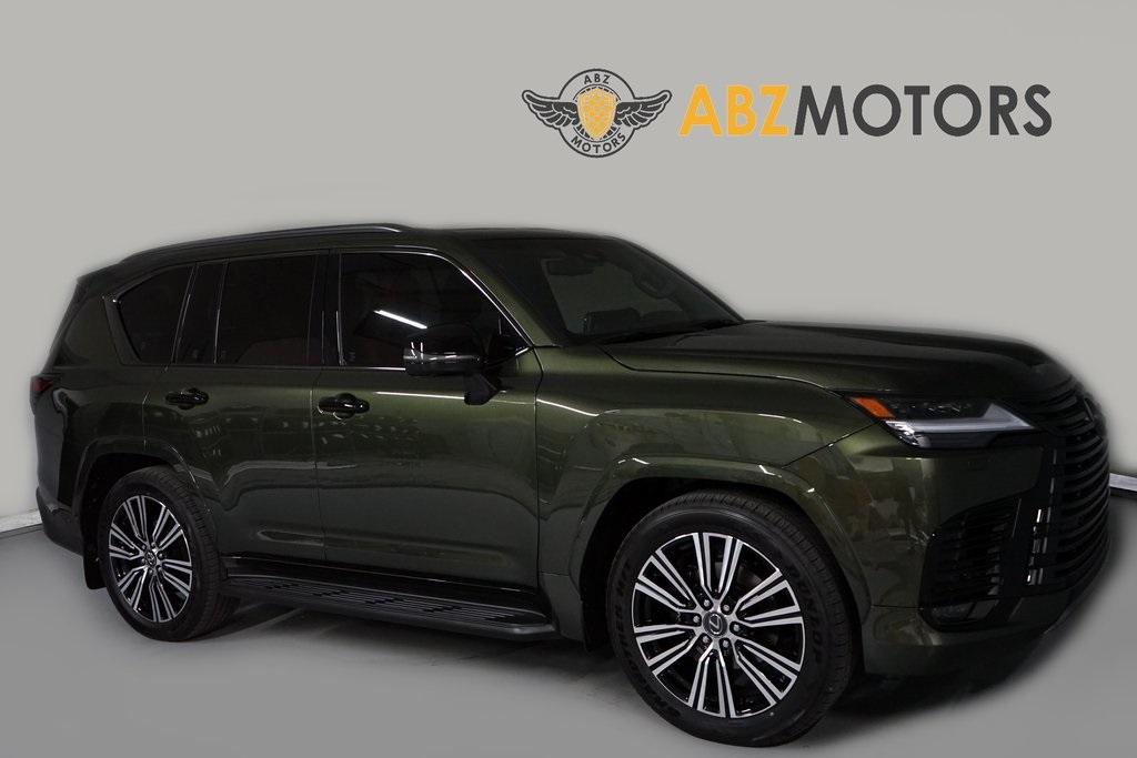 2025 Lexus LX 700H