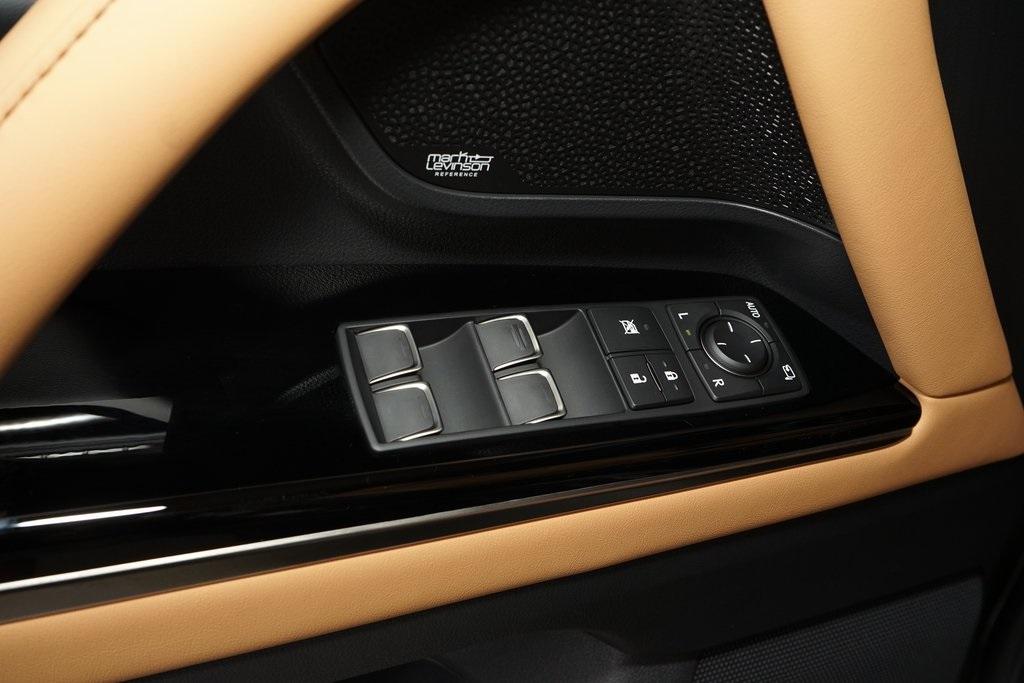 2025 Lexus LX 700H