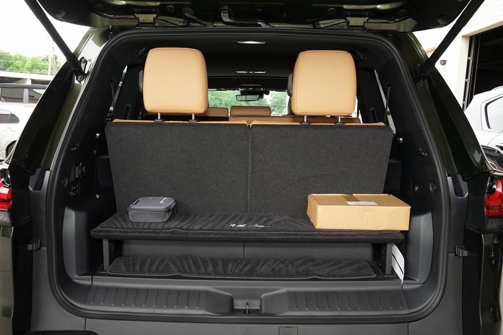 2025 Lexus LX 700H