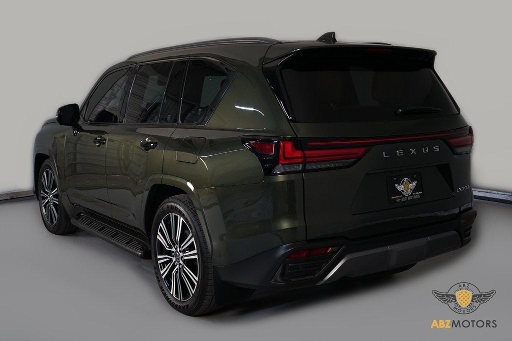 2025 Lexus LX 700H
