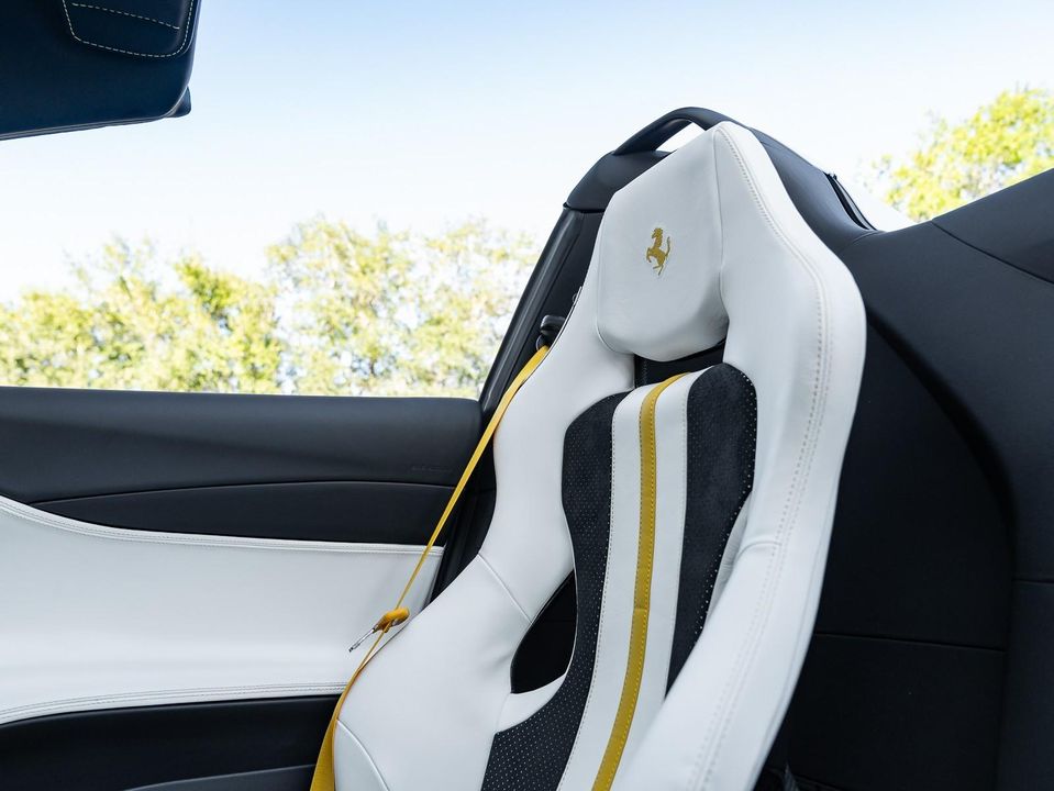 2021 Ferrari 812 GTS