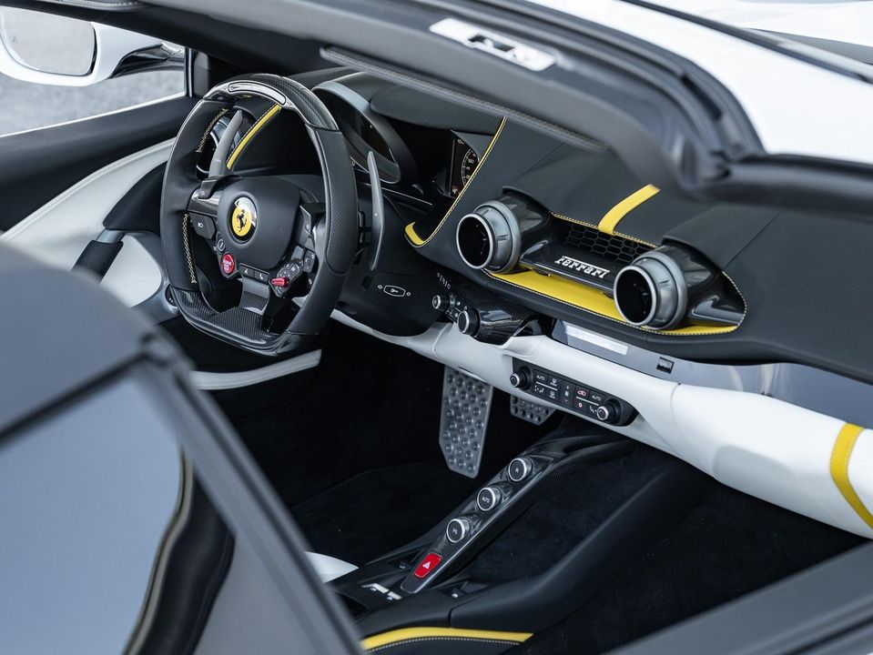 2021 Ferrari 812 GTS