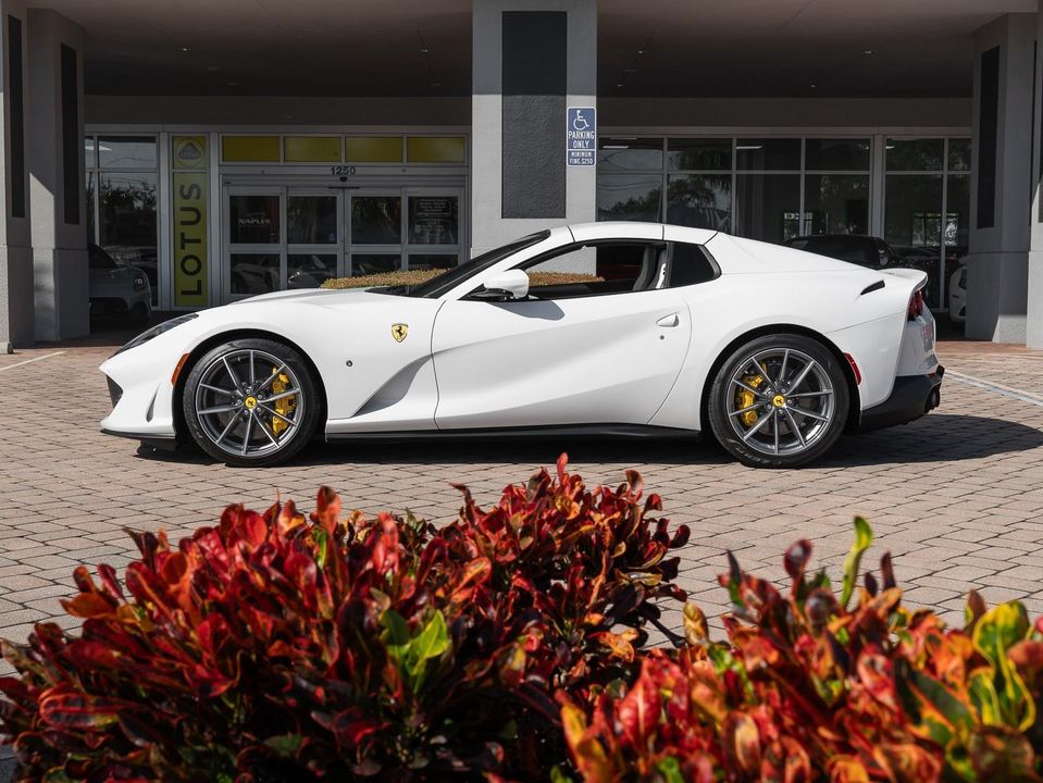 2021 Ferrari 812 GTS