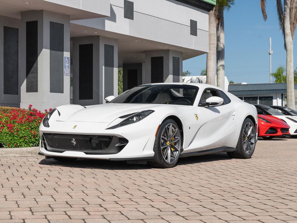 2021 Ferrari 812 GTS