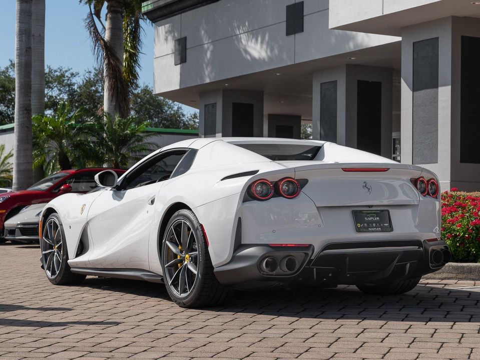 2021 Ferrari 812 GTS