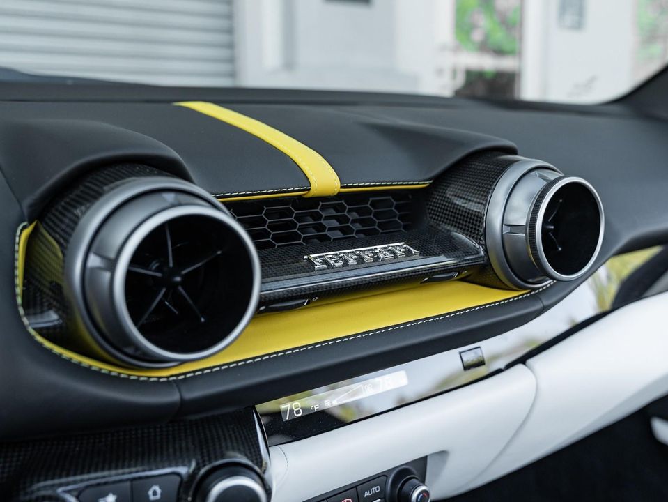 2021 Ferrari 812 GTS