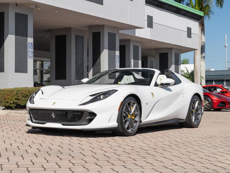 2021 Ferrari 812 GTS