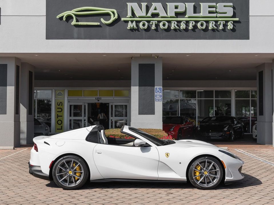 2021 Ferrari 812 GTS