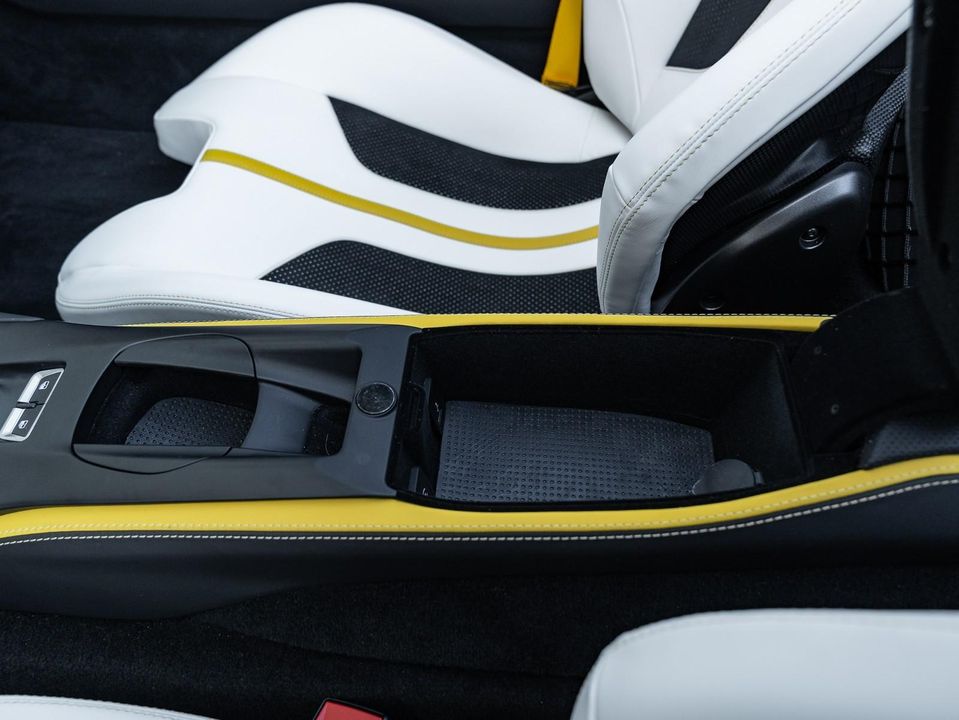 2021 Ferrari 812 GTS