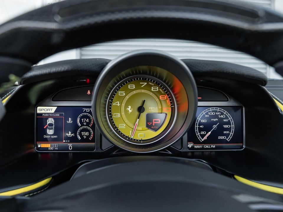 2021 Ferrari 812 GTS