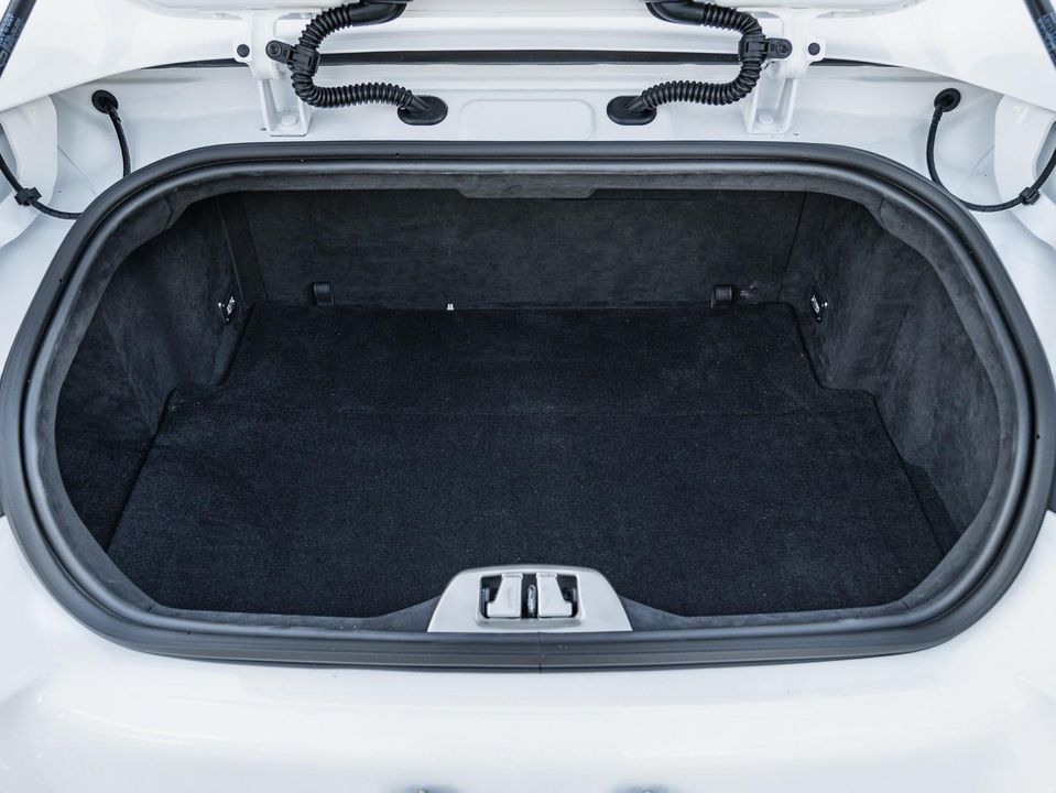 2021 Ferrari 812 GTS