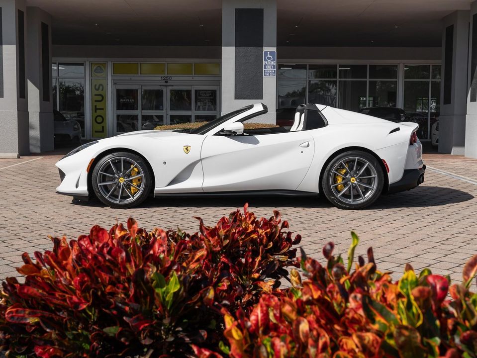 2021 Ferrari 812 GTS