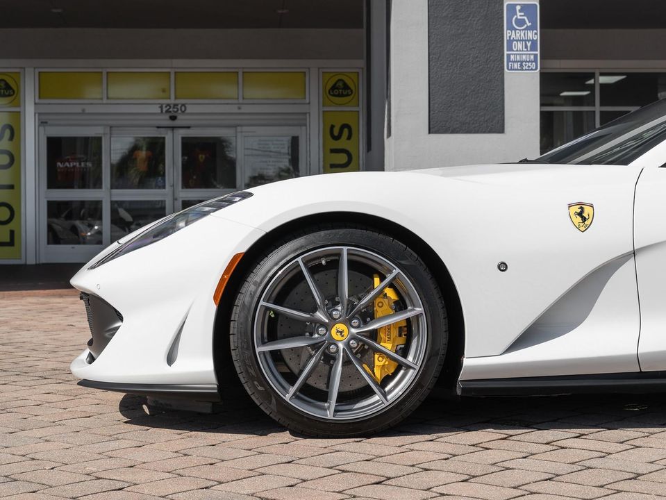 2021 Ferrari 812 GTS