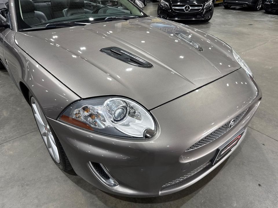 2010 Jaguar XKR