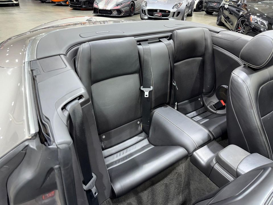 2010 Jaguar XKR