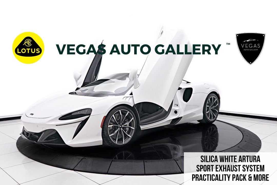2023 McLaren Artura