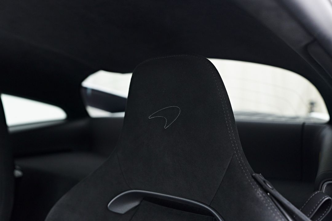 2023 McLaren Artura