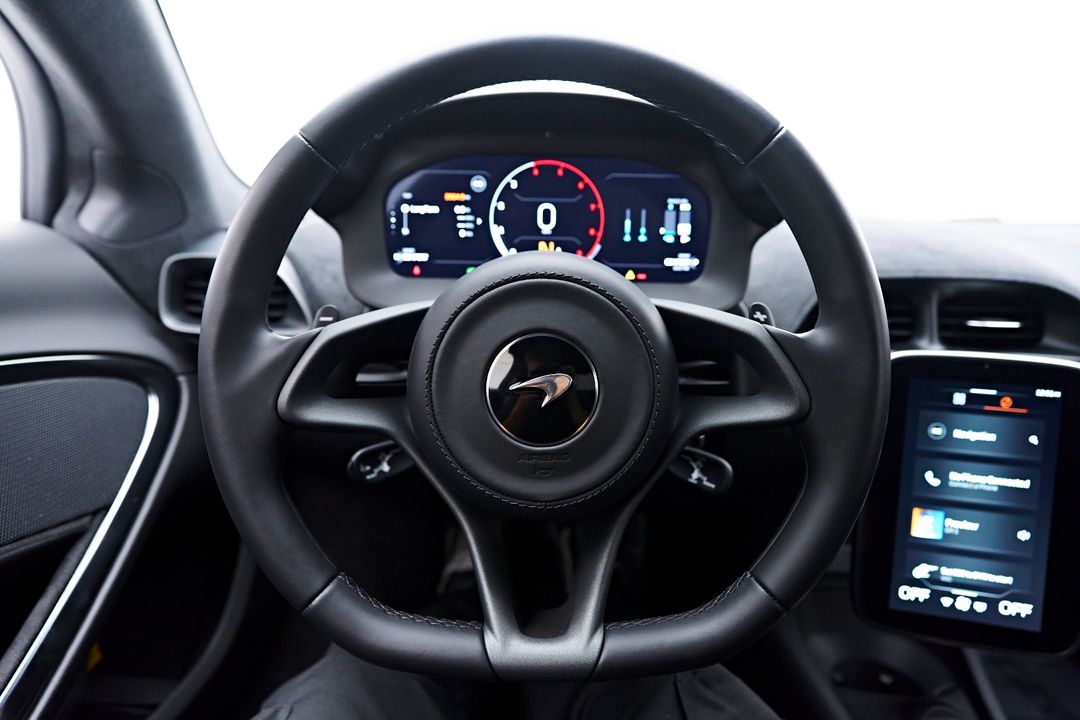 2023 McLaren Artura