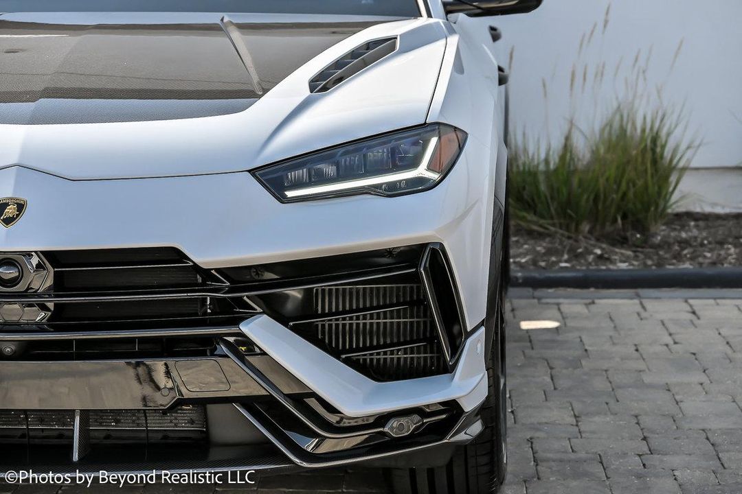 2024 Lamborghini Urus