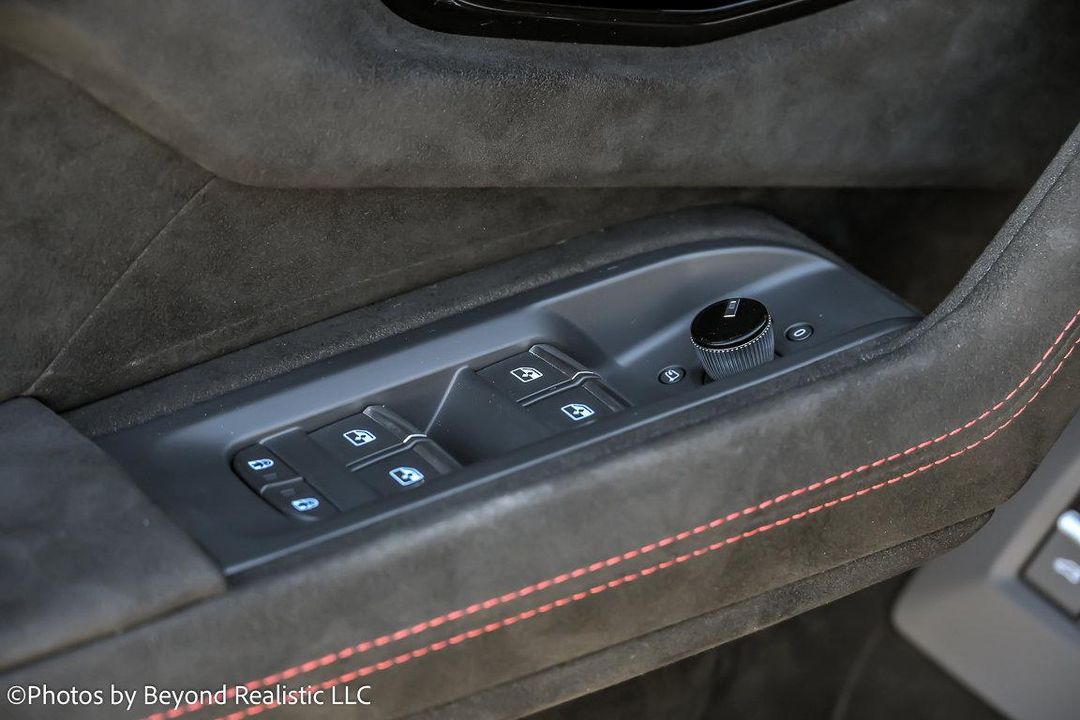 2024 Lamborghini Urus