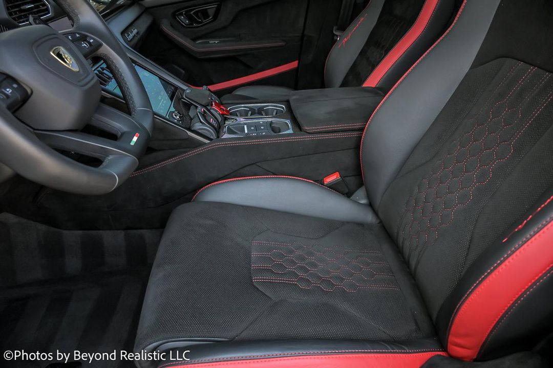 2024 Lamborghini Urus