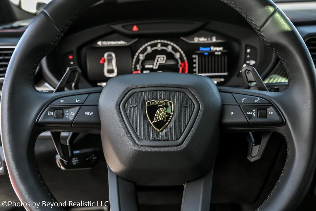 2024 Lamborghini Urus