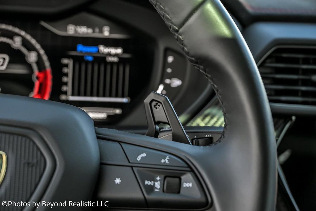 2024 Lamborghini Urus