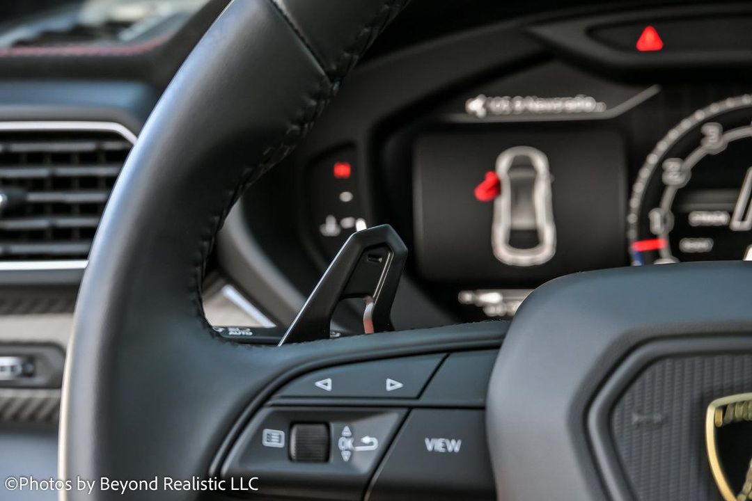 2024 Lamborghini Urus