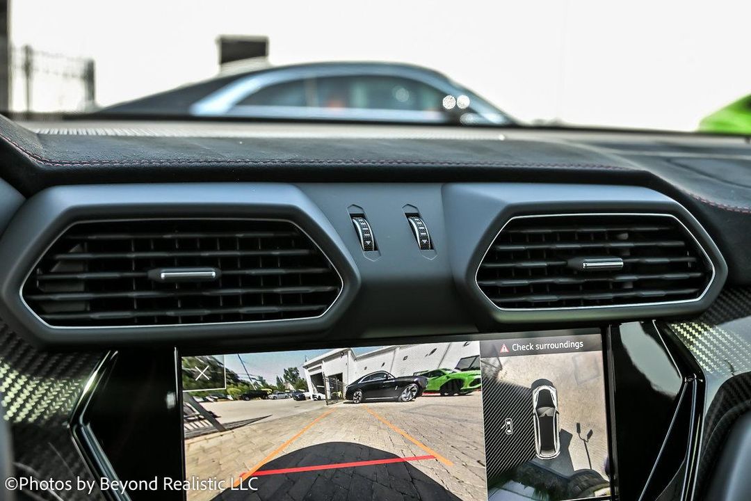2024 Lamborghini Urus
