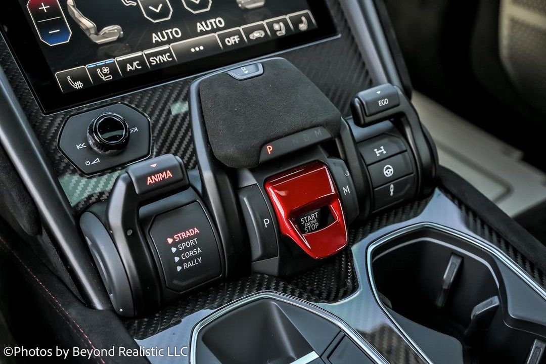 2024 Lamborghini Urus