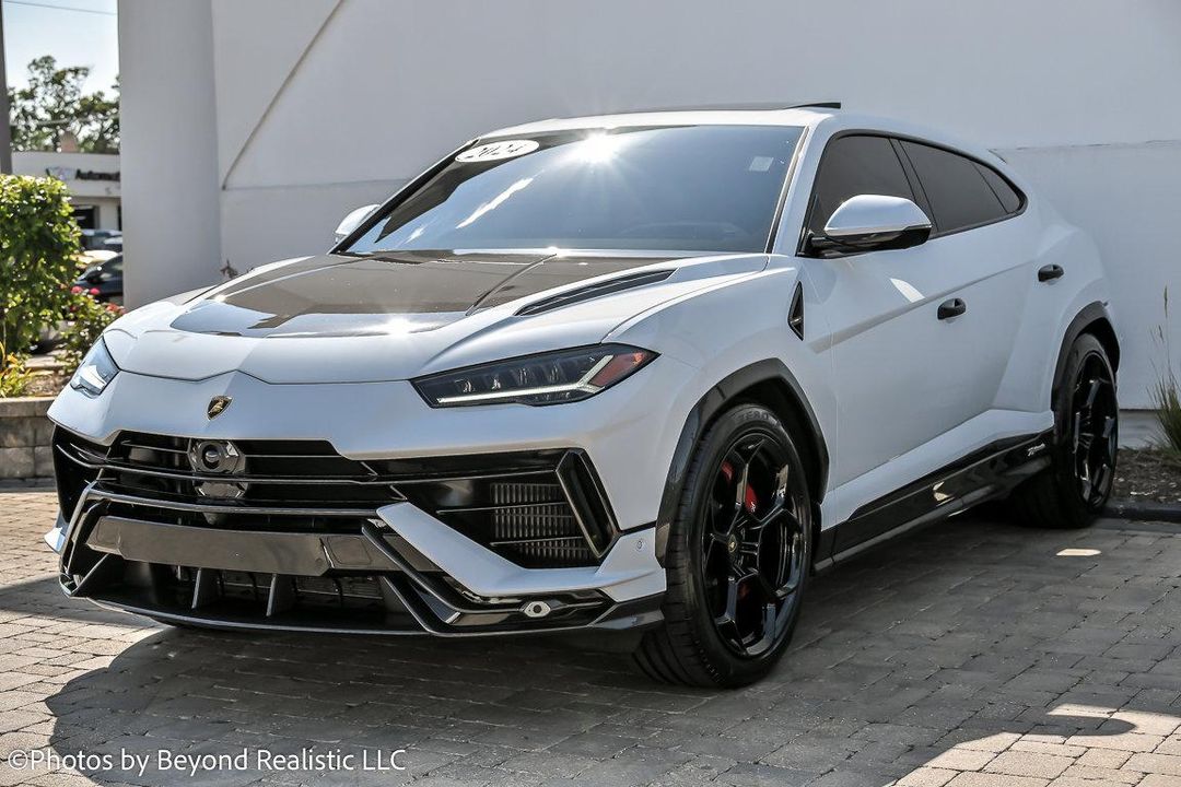 2024 Lamborghini Urus