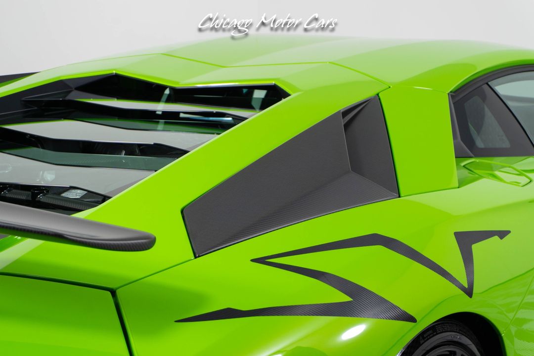 2016 Lamborghini Aventador