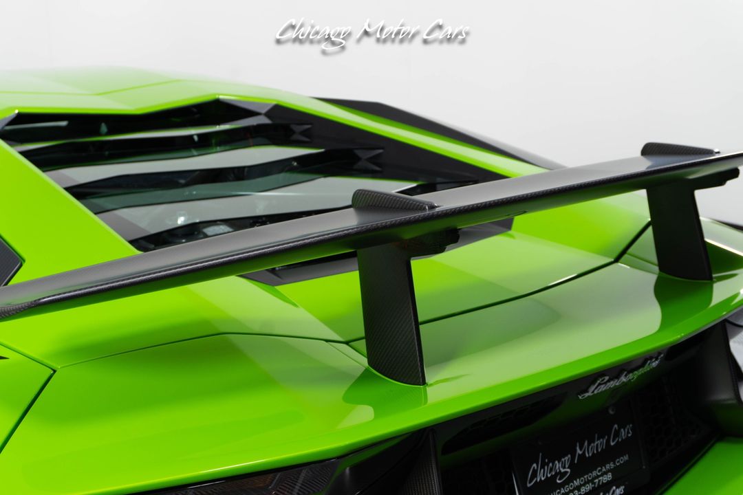 2016 Lamborghini Aventador