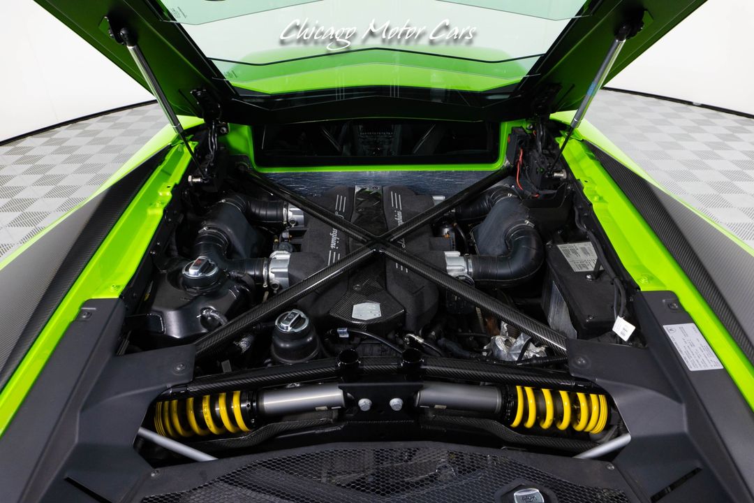 2016 Lamborghini Aventador