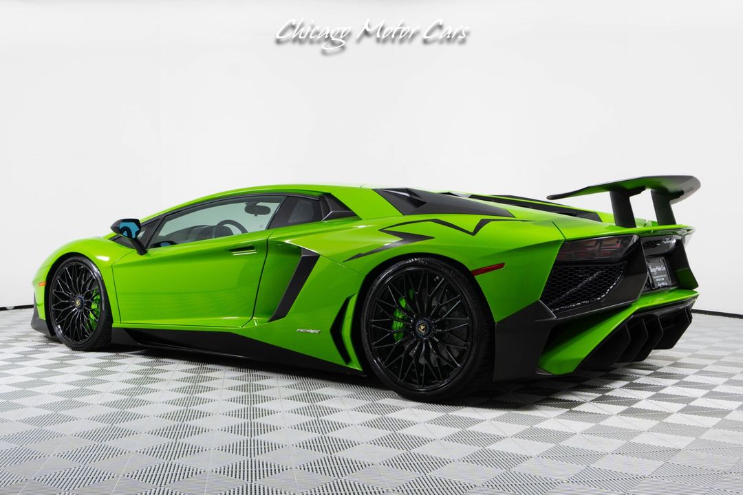 2016 Lamborghini Aventador