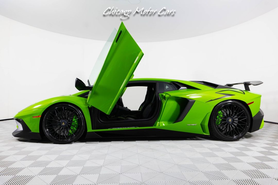 2016 Lamborghini Aventador