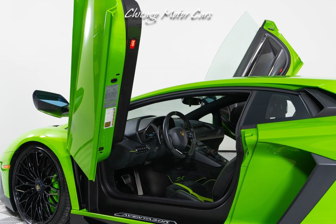 2016 Lamborghini Aventador