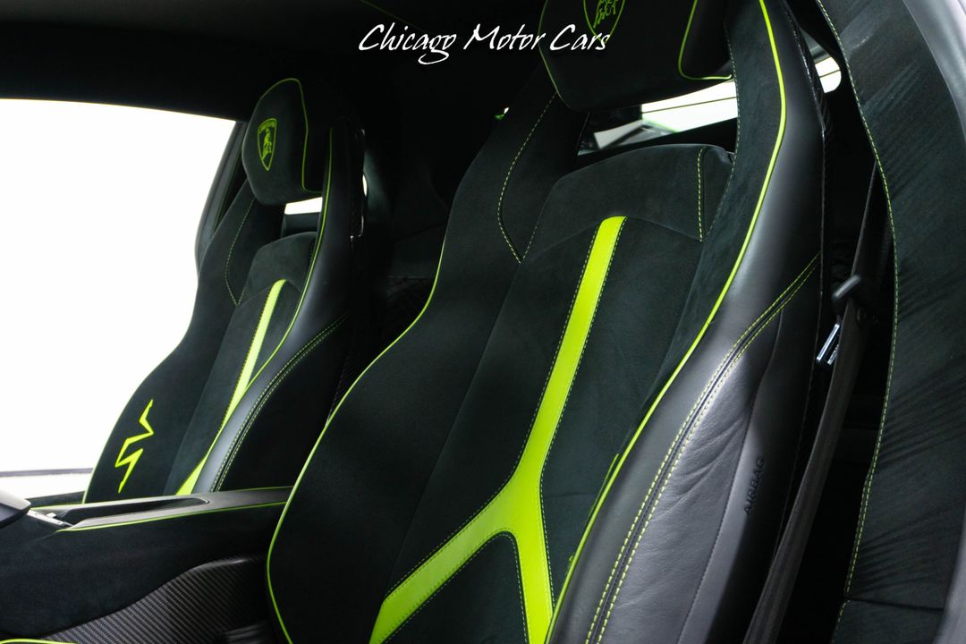 2016 Lamborghini Aventador