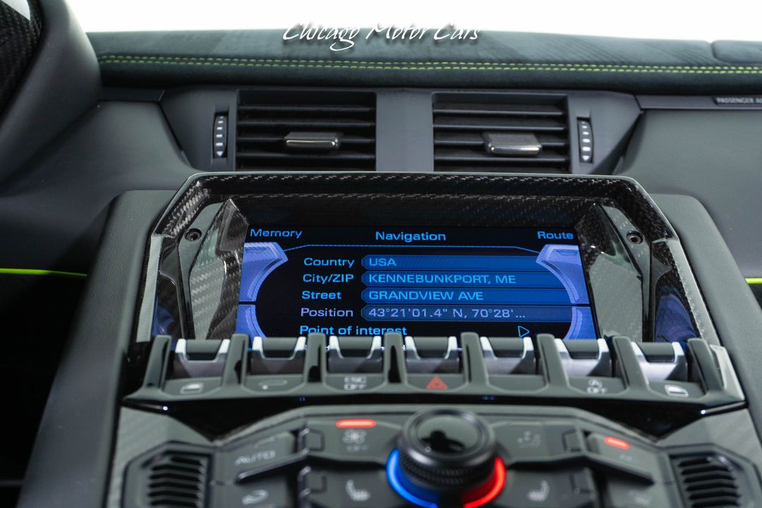 2016 Lamborghini Aventador