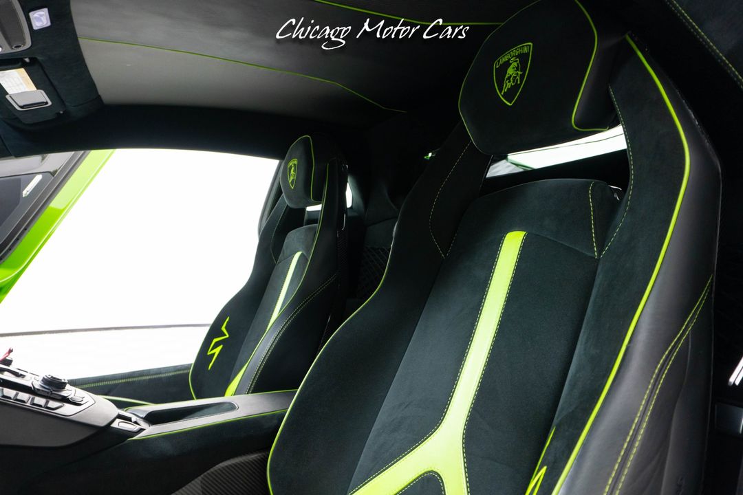 2016 Lamborghini Aventador