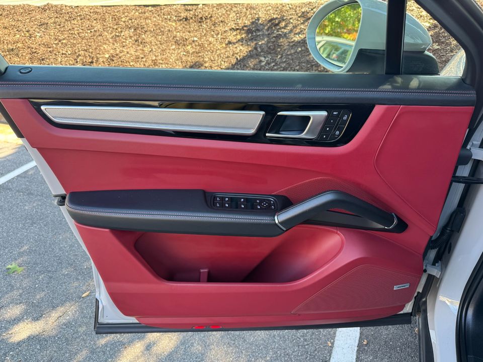 2022 Porsche Cayenne Platinum Edition Coupe