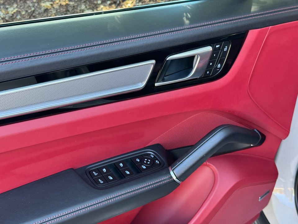 2022 Porsche Cayenne Platinum Edition Coupe