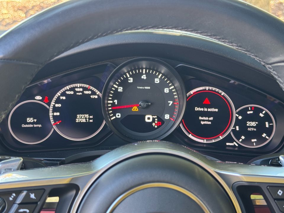 2022 Porsche Cayenne Platinum Edition Coupe