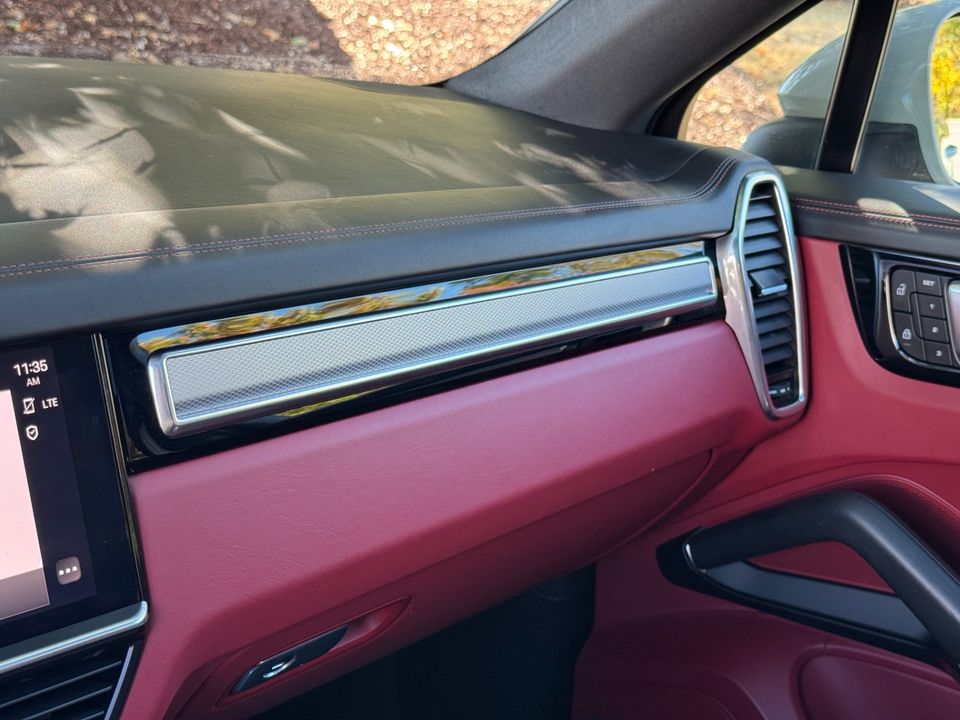 2022 Porsche Cayenne Platinum Edition Coupe